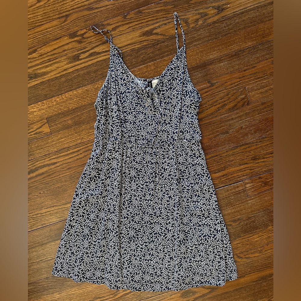 H&M Divided brand sundress, casual mini dress, white and navy floral pattern